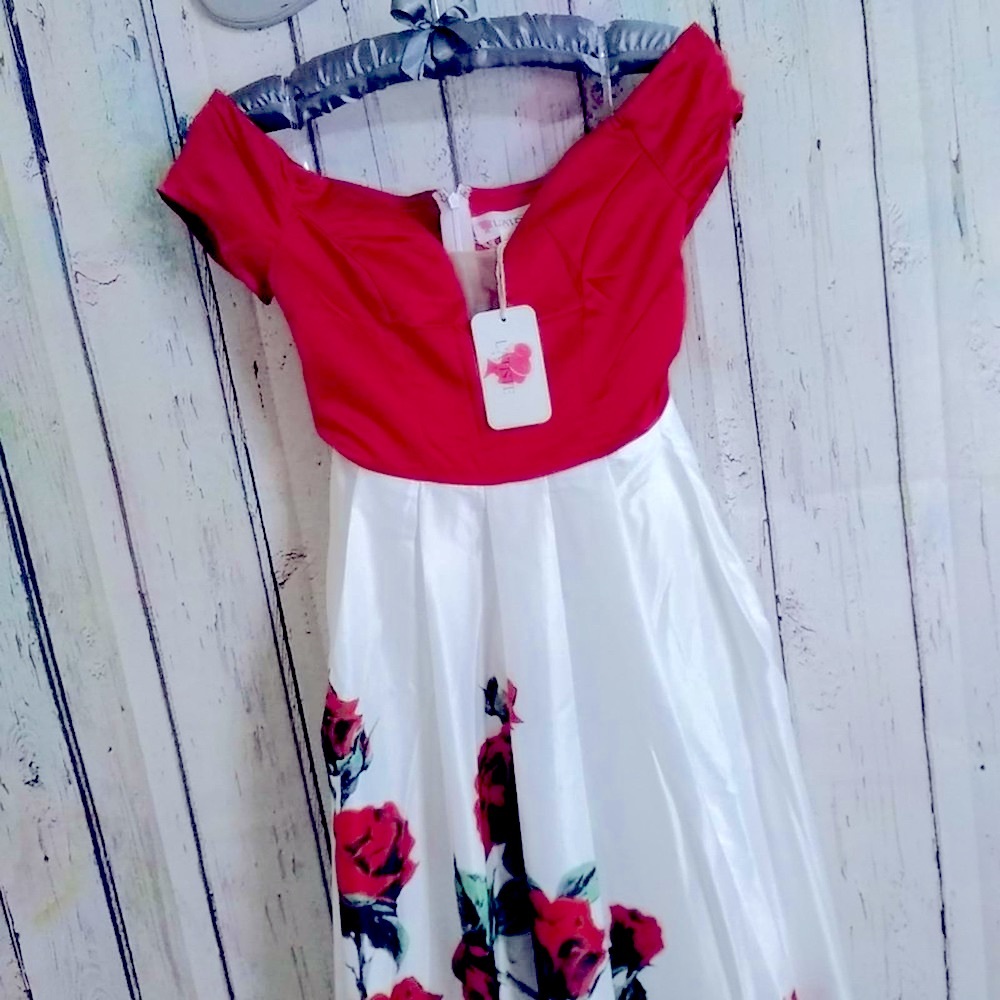 L'atiste Off the Shoulder Rose Print Gown